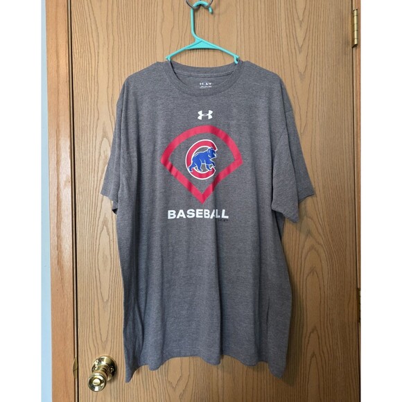 Under Armour Chicago Cubs Heat Gear T Shirt Mens 2 XL Loose Fit Gray - Picture 1 of 7